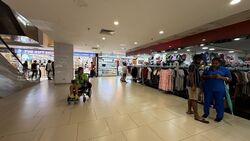 Lucky Plaza (D9), Retail #529597281